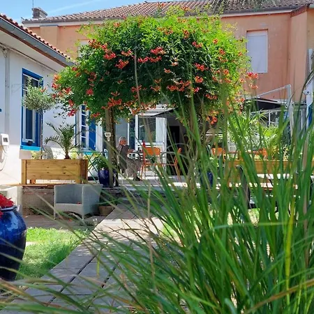 Amaya Hotel Ambares-et-Lagrave