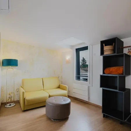 Amaya Ambares-et-Lagrave